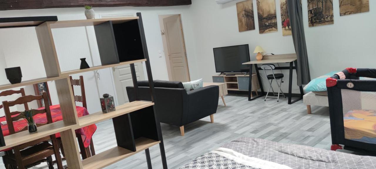 Apartamento Loft Marie-Stuart Wassy Exterior foto